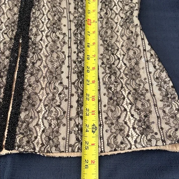 Elegant Black Lace Women's Top ( Vintage ) - Picture 9 of 11